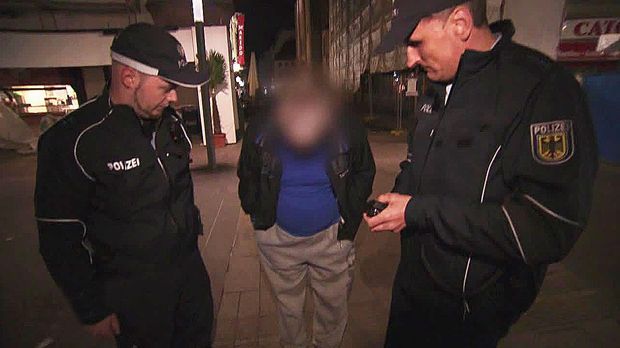 Achtung Kontrolle - Dienstag: Stylingberatung Von Der Polizei