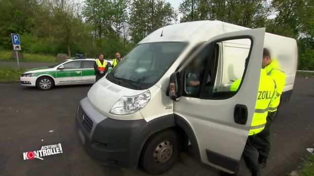 Achtung Kontrolle - Freitag: Schwarzarbeiter Auf Der Autobahn